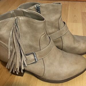 SAM EDELMAN Circus Leah Tan Leather & Faux, Fringe Side Zip Ankle Booties 8.5